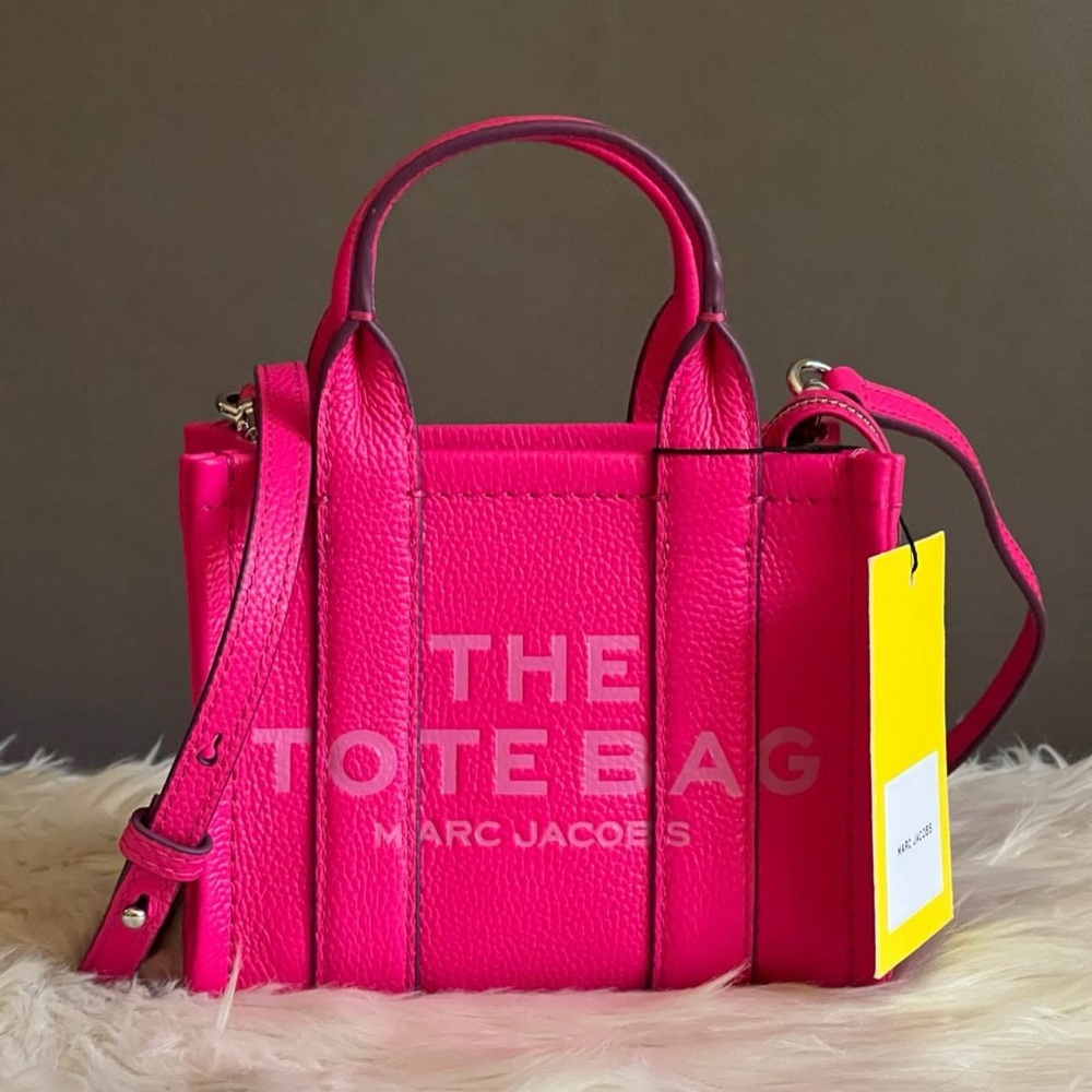 H053L01RE22 - Marc Jacobs The Leather Micro Tote Bag - Picture 2 of 14